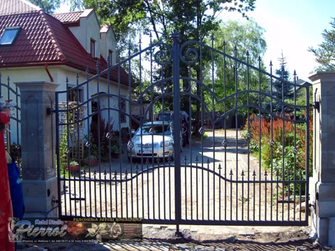 Mińsk Mazowiecki — Klasyczna, realizacja PIERROT